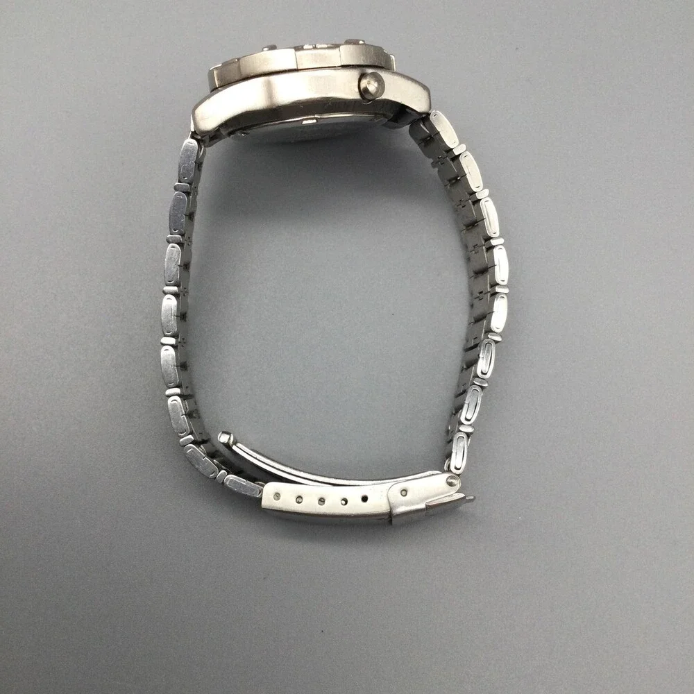 Vintage GUESS Womens Watch 27mm Silver Tone 1995 Black Dial New Battery 7